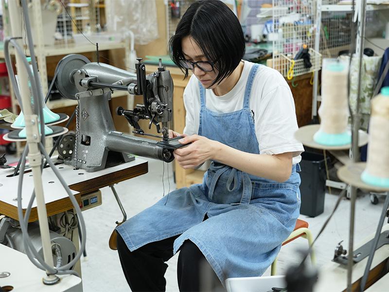 NET作り手神村とフォトカードホルダー(AIG-2625)①