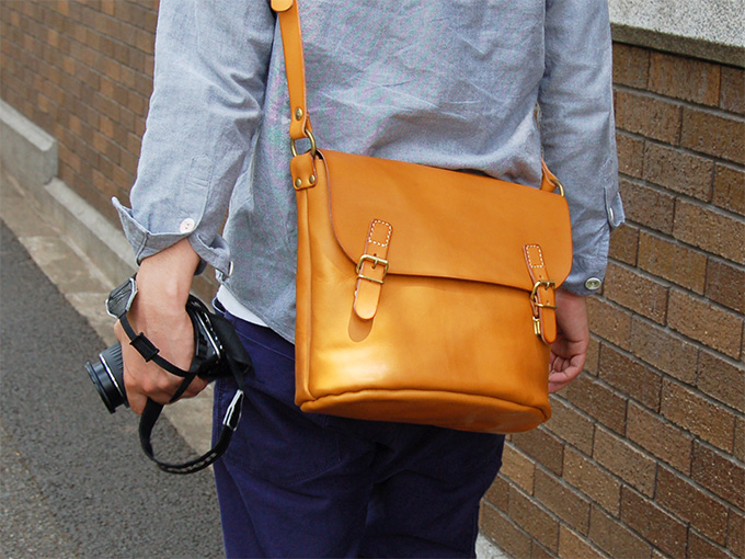 二本ベルトのショルダーバッグ(CK-153)