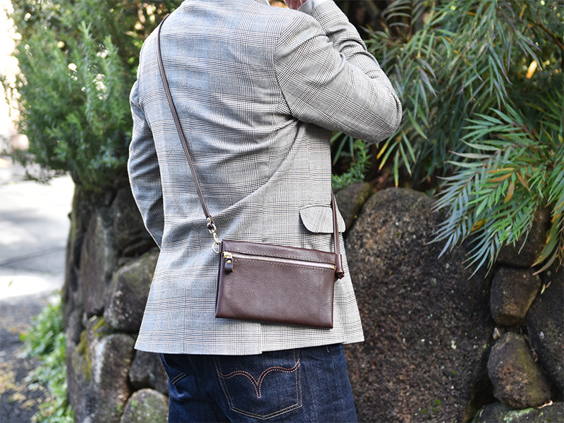 2wayフラットショルダー(G-89)Sサイズショルダーバッグとして着用