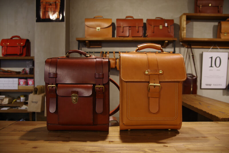 10・ガロン（NGY10-02）とR-100