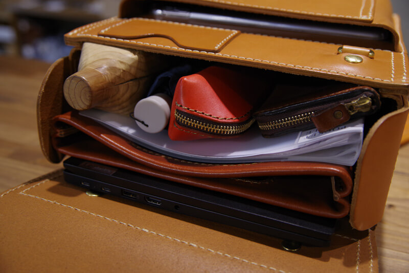 10・ガロン（NGY10-02）鞄の中身