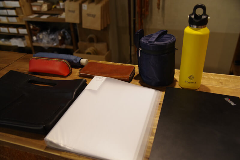 ペンデルン（NGY10-03）鞄の中身2