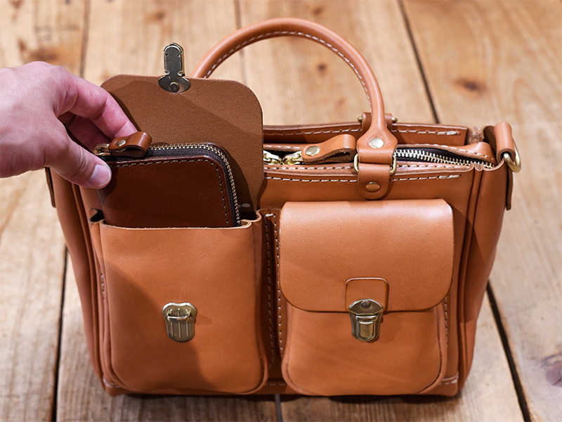 Aimトート(NGY10-07)に荷物を入れてみた2