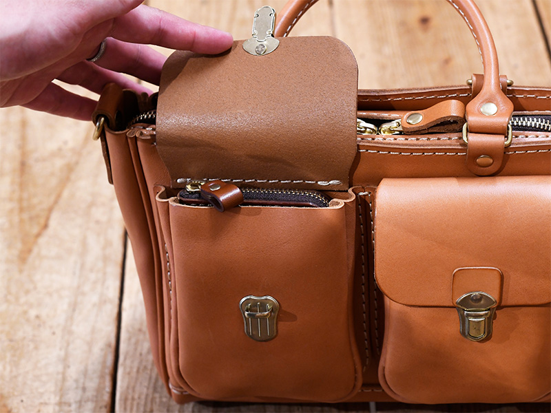 Aimトート(NGY10-07)に荷物を入れてみた3