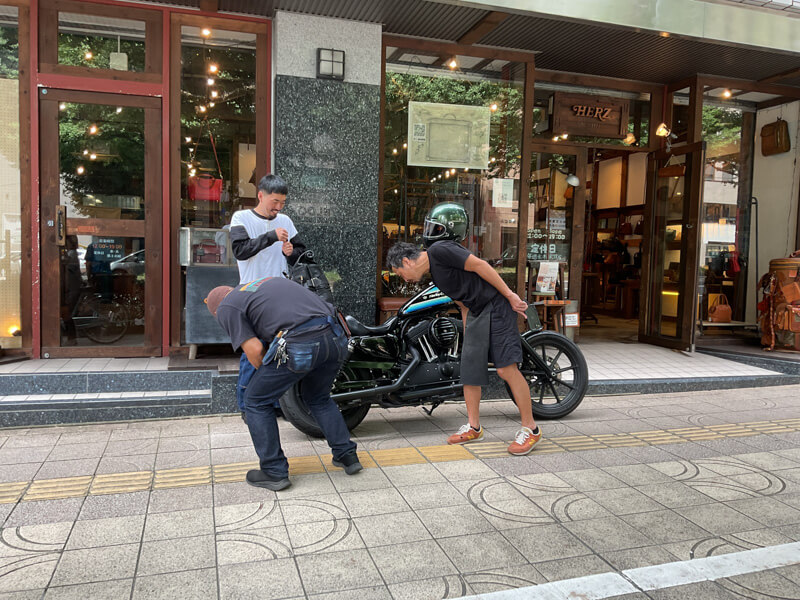 バイクが気になる清水_仙台店にて