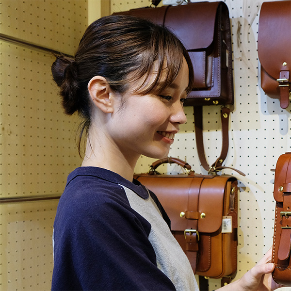 大阪店スタッフ：大西