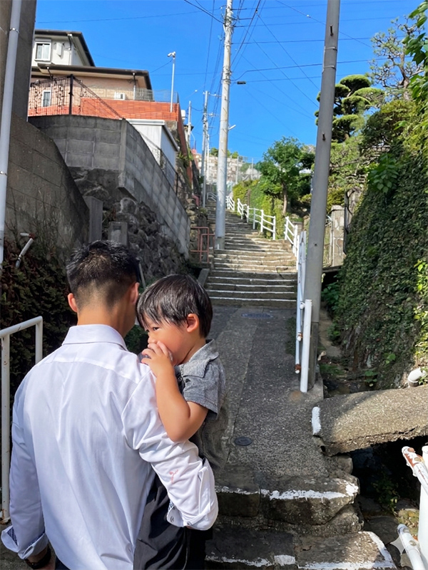 NET健斗_息子とお墓参りに行く道中1